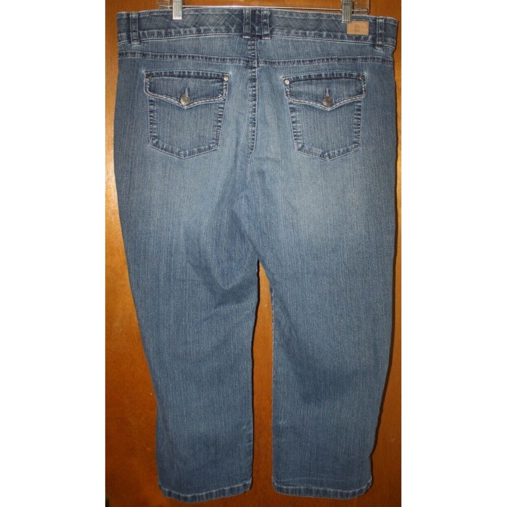 Women's Bandolino Mid Rise Capri Jeans Comfort Waistband Size 16 (36x23)